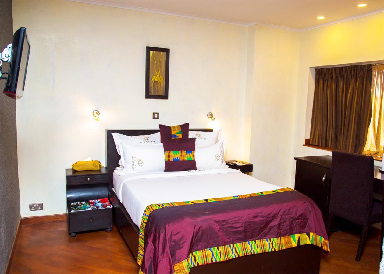Hotel Bon Voyage Lagos Buitenkant foto
