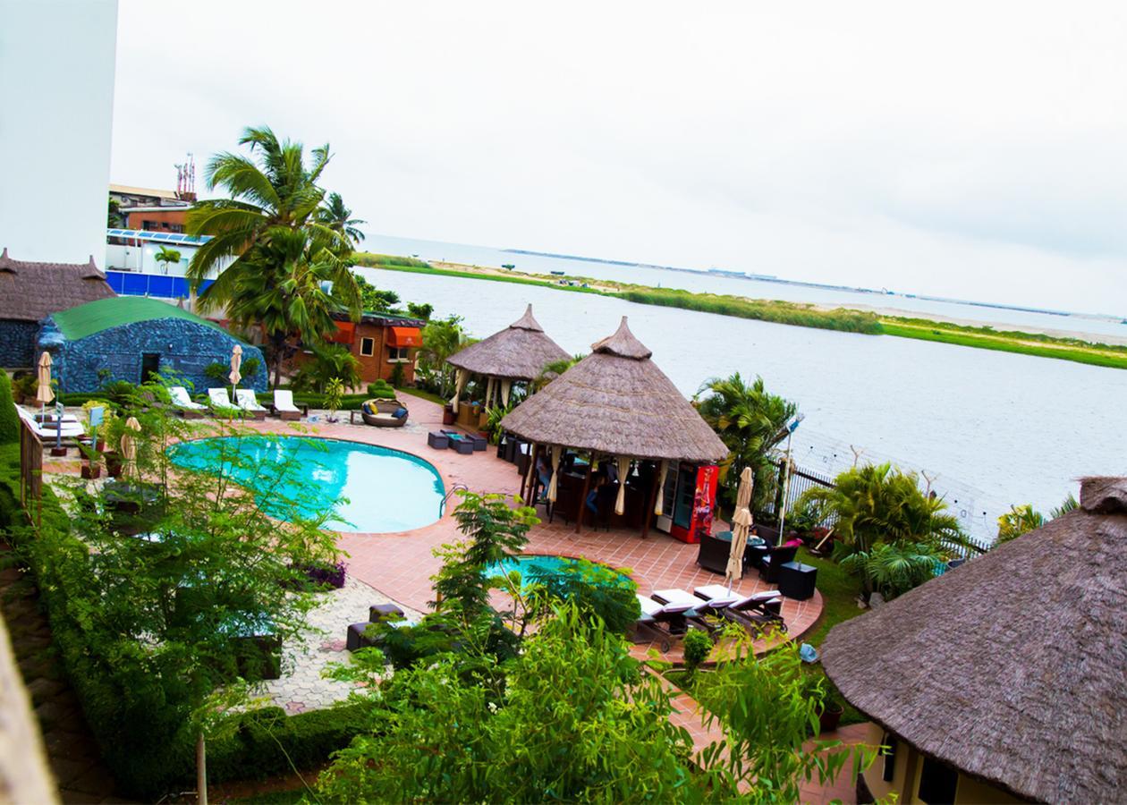 Hotel Bon Voyage Lagos Buitenkant foto